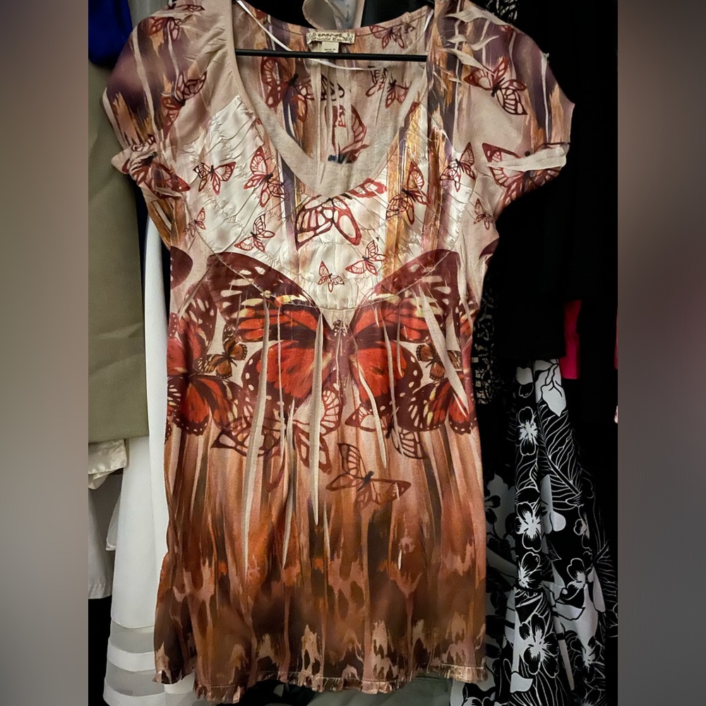 Butterfly top